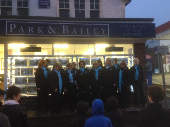 Warlingham's Christmas lights switch on